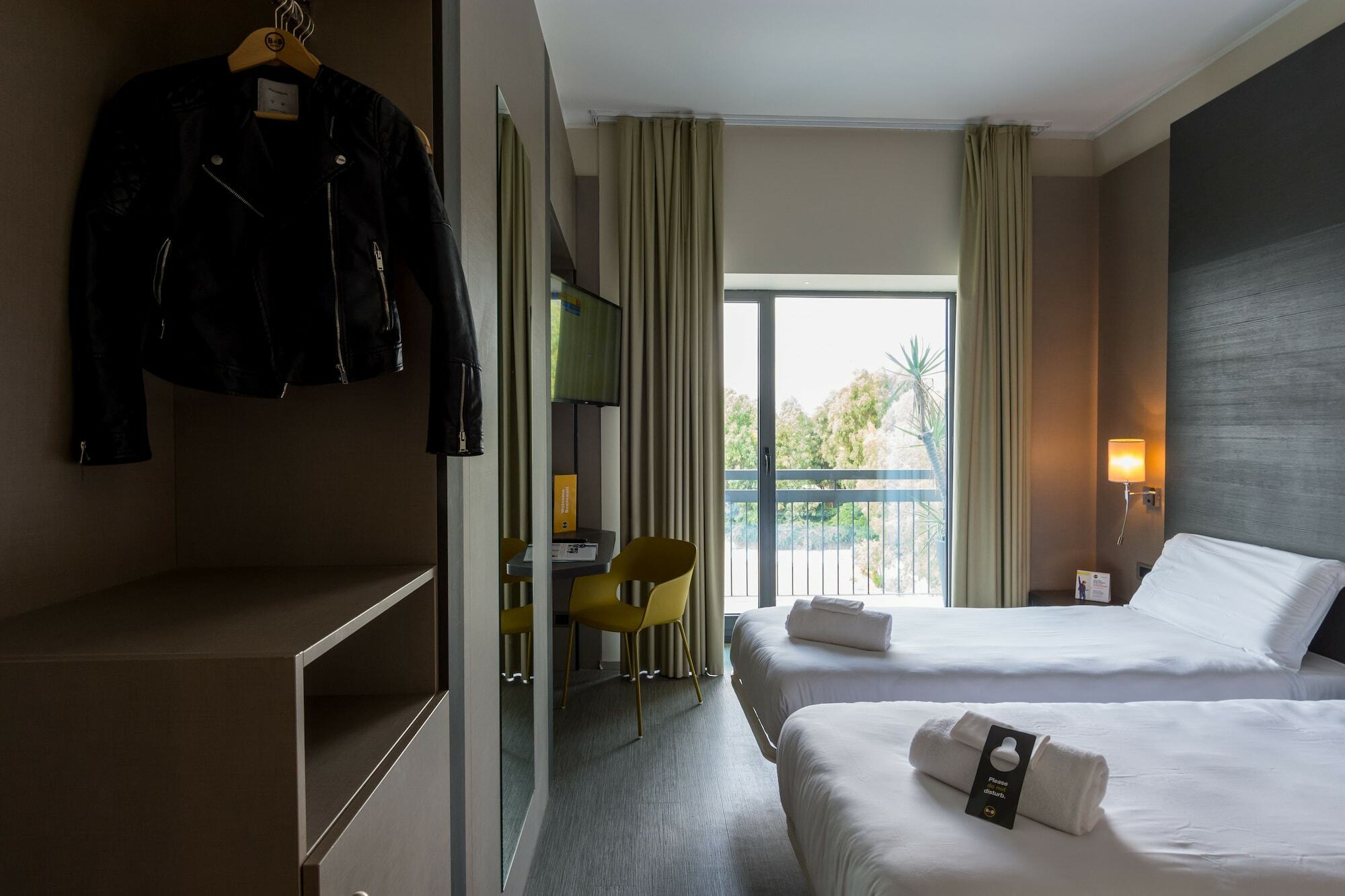 B&B Hotel Савона Экстерьер фото